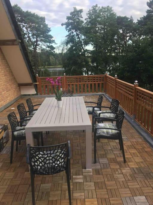Seeblick Eins Im Waldschloesschen Wendisch Rietz Extérieur photo